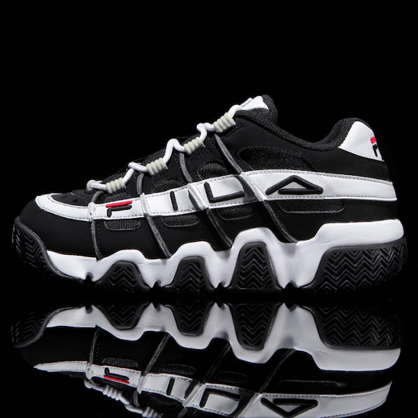 Qoo10] フィラ FILA BTS 着用 RAY TRAC