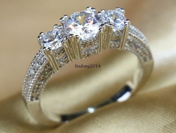 Sz6-9ラグジュアリー10KTホワイトゴールドは、3つの石ホワイトCZ女性の結婚指輪の高品質のギフトを充填 Sz6-9ラグジュアリー10KTホワイトゴールドは、3つの石ホワイトCZ女性の結婚指輪の高品質のギフトを充填