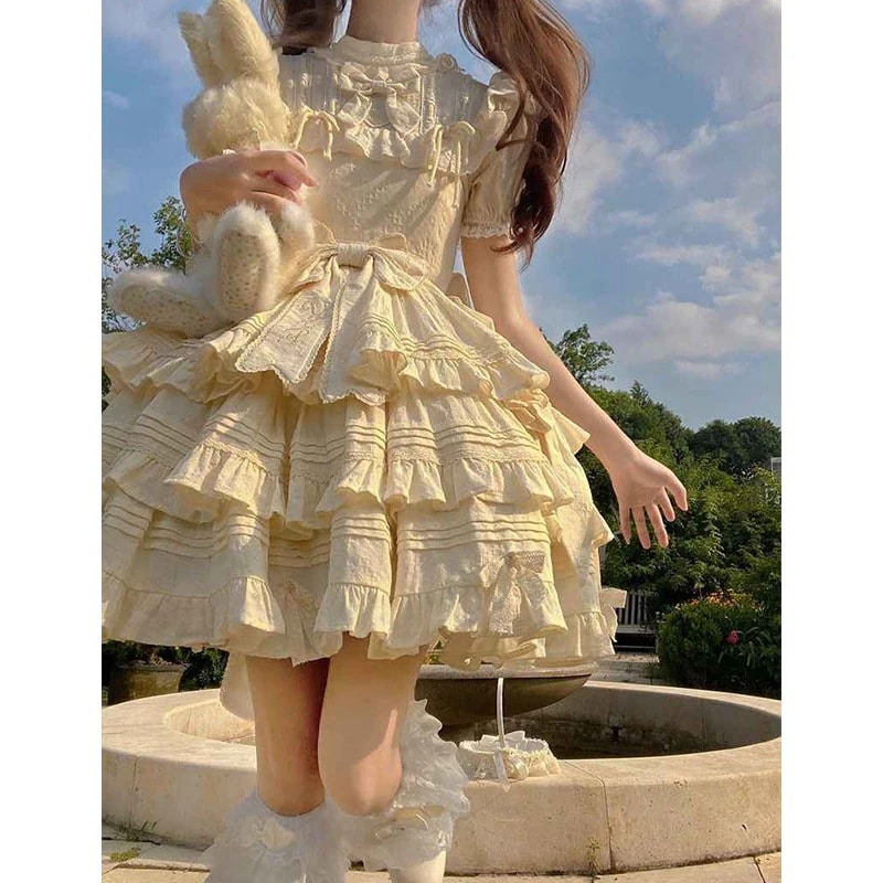 背中に大きなリボンが付いたクリームイエローのロリータドレスopドレスロリータプリンセスドレス 背中に大きなリボンが付いたクリームイエローのロリータドレスopドレスロリータプリンセスドレス