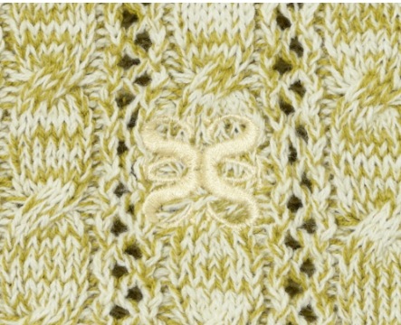 【SATUR】 GRASSE V-NECK CABLE KNIT : NATURAL GREEN