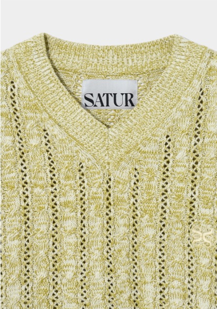 【SATUR】 GRASSE V-NECK CABLE KNIT : NATURAL GREEN