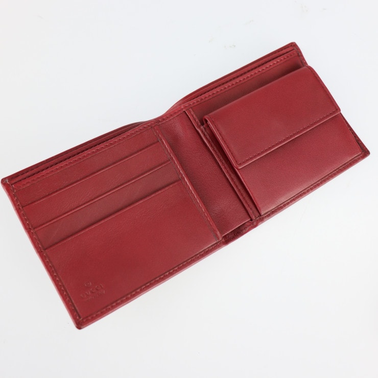 【美品】GUCCI グッチ　二つ折り財布　クロコダイル　本革　ボルドー　高級財布 美品】GUCCI グッチ二つ折り財布クロコダイル本革ボルドー高級財布