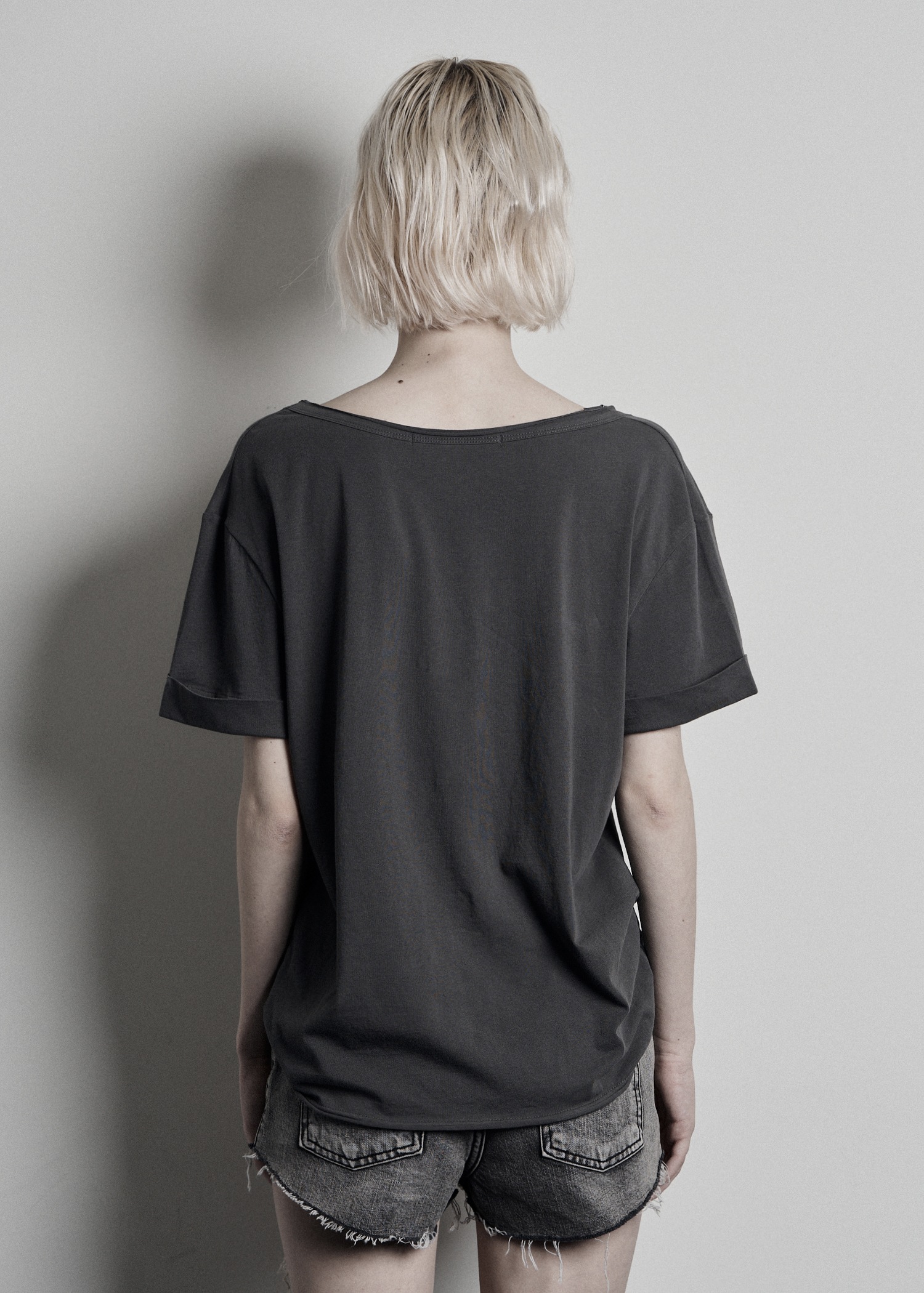 bohemian seoul 24SS BASIC LOOSE FIT HALF SLEEVE bohemian seoul 24SS BASIC LOOSE FIT HALF SLEEVE