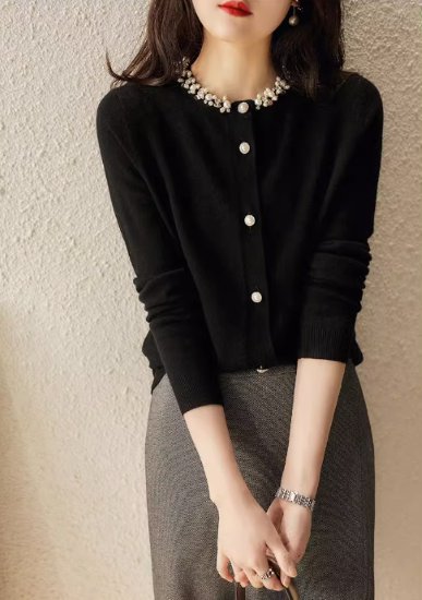 ニットカーディガン レディース カーディガン 羽織 トップス ニット セーター パール装飾 きれいめ エレガント フロントボタン 長袖 大人っぽい 黒 ブラック お出かけ おしゃれ 無地 ファッション ニットカーディガン レディース カーディガン 羽織 トップス ニット セーター パール装飾 きれいめ エレガント フロントボタン 長袖 大人っぽい 黒 ブラック お出かけ おしゃれ 無地 ファッション