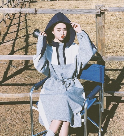 【取寄:納期2週間】ワンピース レディース フード付き ゆったり マタニティ 長袖 カジュアル お出掛け ロングワンピース プルオーバー おしゃれ オーバーサイズ ワンピース レディース フード付き 【取寄:納期2週間】ワンピース レディース フード付き ゆったり マタニティ 長袖 カジュアル お出掛け ロングワンピース プルオーバー おしゃれ オーバーサイズ ワンピース レディース フード付き