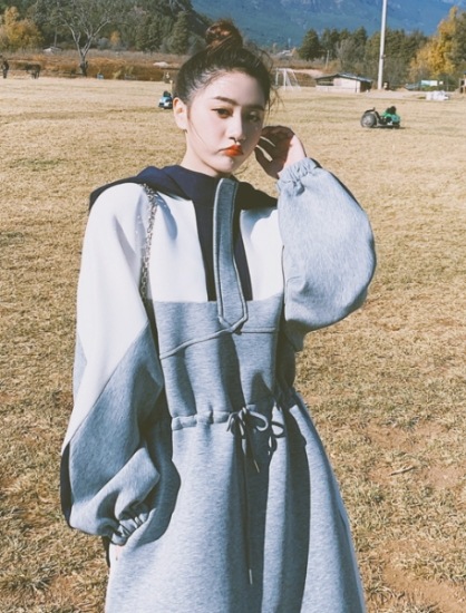 【取寄:納期2週間】ワンピース レディース フード付き ゆったり マタニティ 長袖 カジュアル お出掛け ロングワンピース プルオーバー おしゃれ オーバーサイズ ワンピース レディース フード付き 【取寄:納期2週間】ワンピース レディース フード付き ゆったり マタニティ 長袖 カジュアル お出掛け ロングワンピース プルオーバー おしゃれ オーバーサイズ ワンピース レディース フード付き