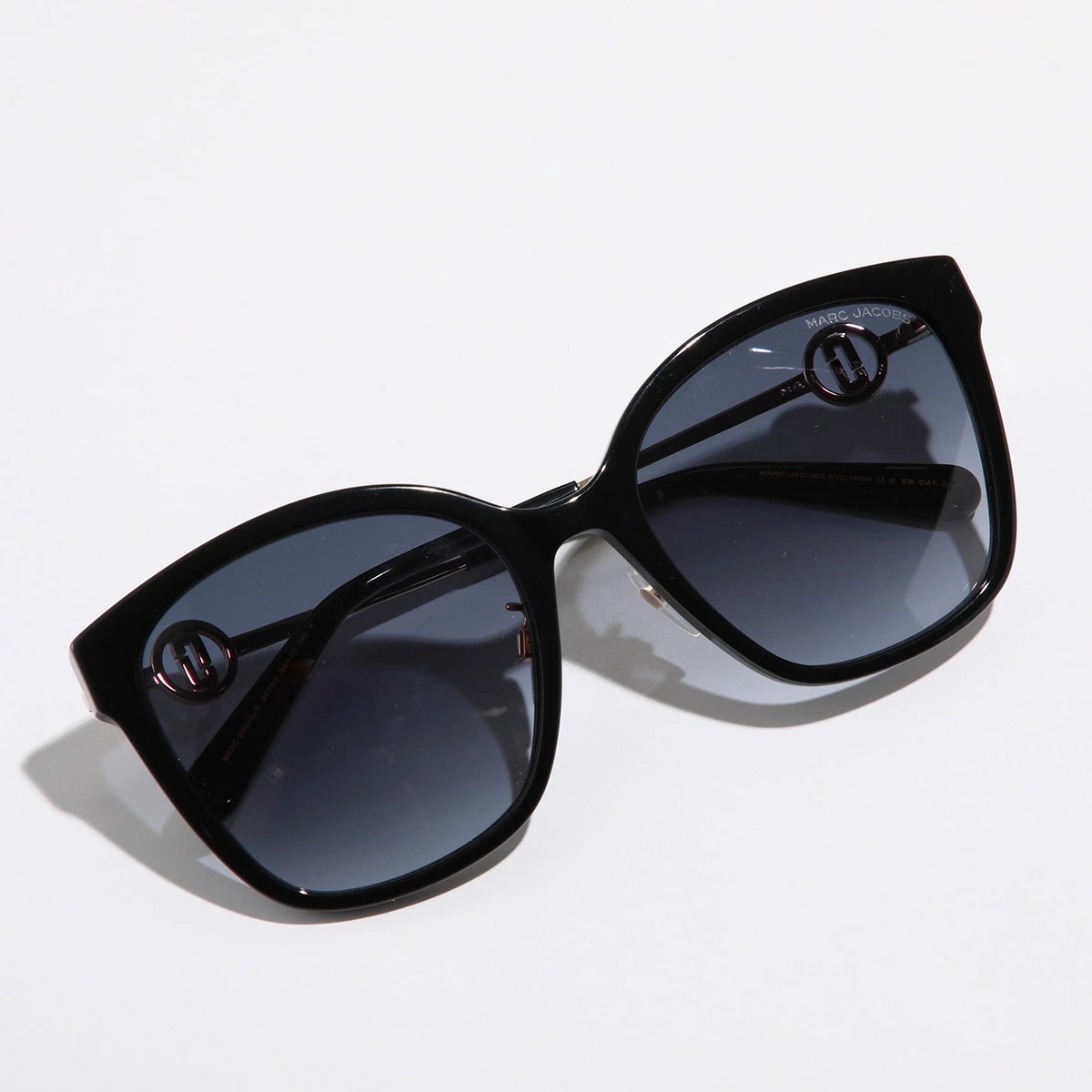 MARC JACOBS マークジェイコブス サングラス 690/GS レディース バタフライ型 セルフレーム コンビネーション メタルロゴ クリングスタイプ アイウェア 807 MARC JACOBS マークジェイコブス サングラス 690/GS レディース バタフライ型 セルフレーム コンビネーション メタルロゴ クリングスタイプ アイウェア 807