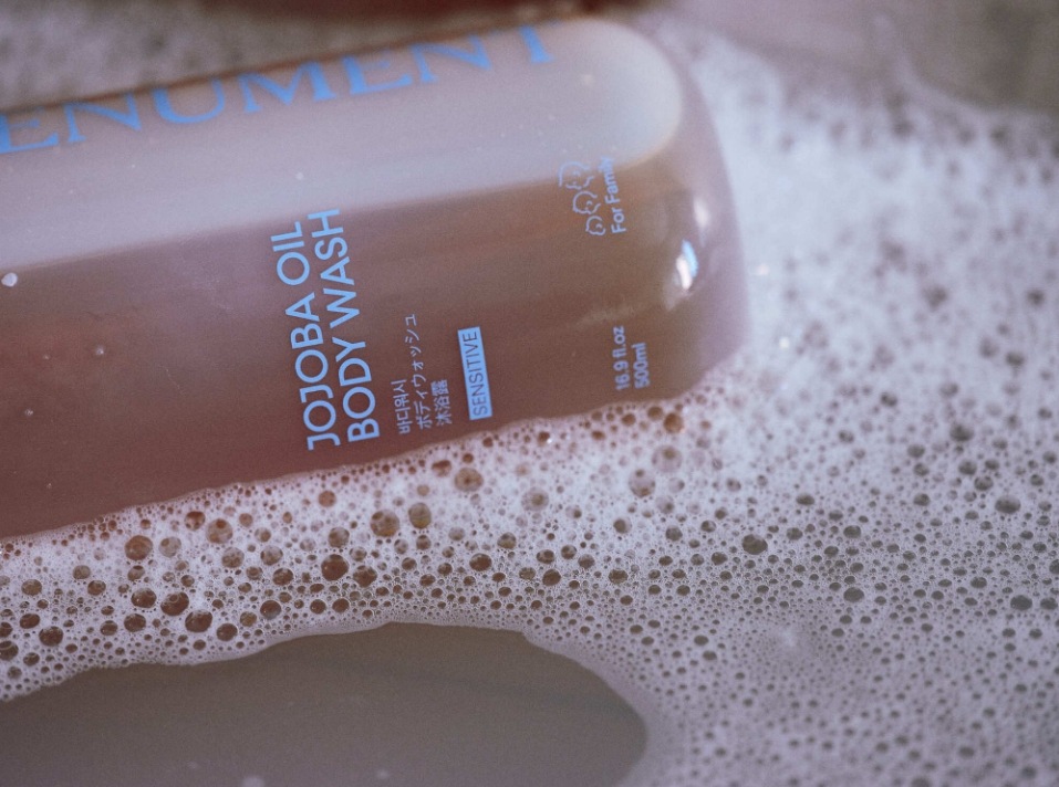 【Venument】ホホバオイルボディウォッシュ500ml 【Venument】ホホバオイルボディウォッシュ500ml