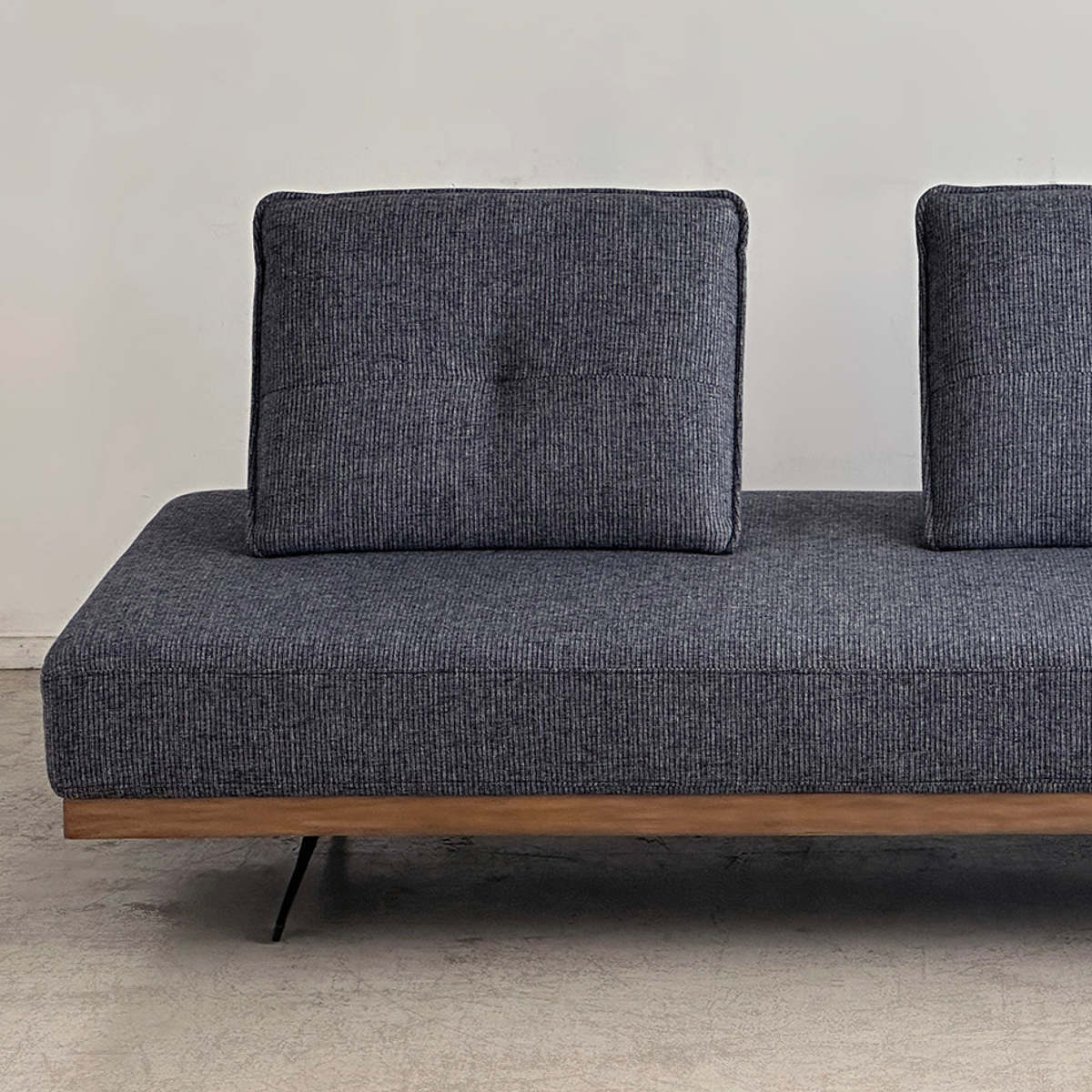 ソファベッド 幅170cm 2人掛け 2.5人掛け ブラ―マ クッション付き ソファ 背もたれ ファブリック 高級感 スタイリッシュ モダン 天然木 異素材 スチール ソファベッド 幅170cm 2人掛け 2.5人掛け ブラ―マ クッション付き ソファ 背もたれ ファブリック 高級感 スタイリッシュ モダン 天然木 異素材 スチール