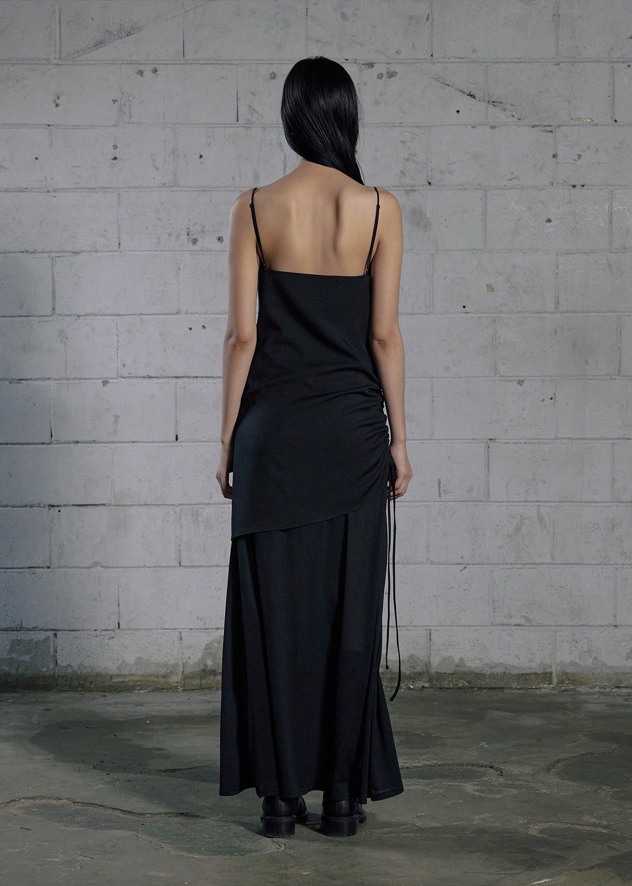 【BOHEMIANSEOUL】 ECLIPSE TWISTED MAXI DRESS : BLACK 【BOHEMIANSEOUL】 ECLIPSE TWISTED MAXI DRESS : BLACK