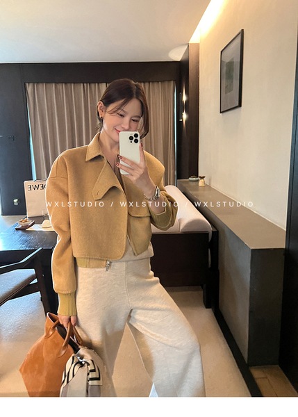 モダンなウールダブルフェイスジャケット