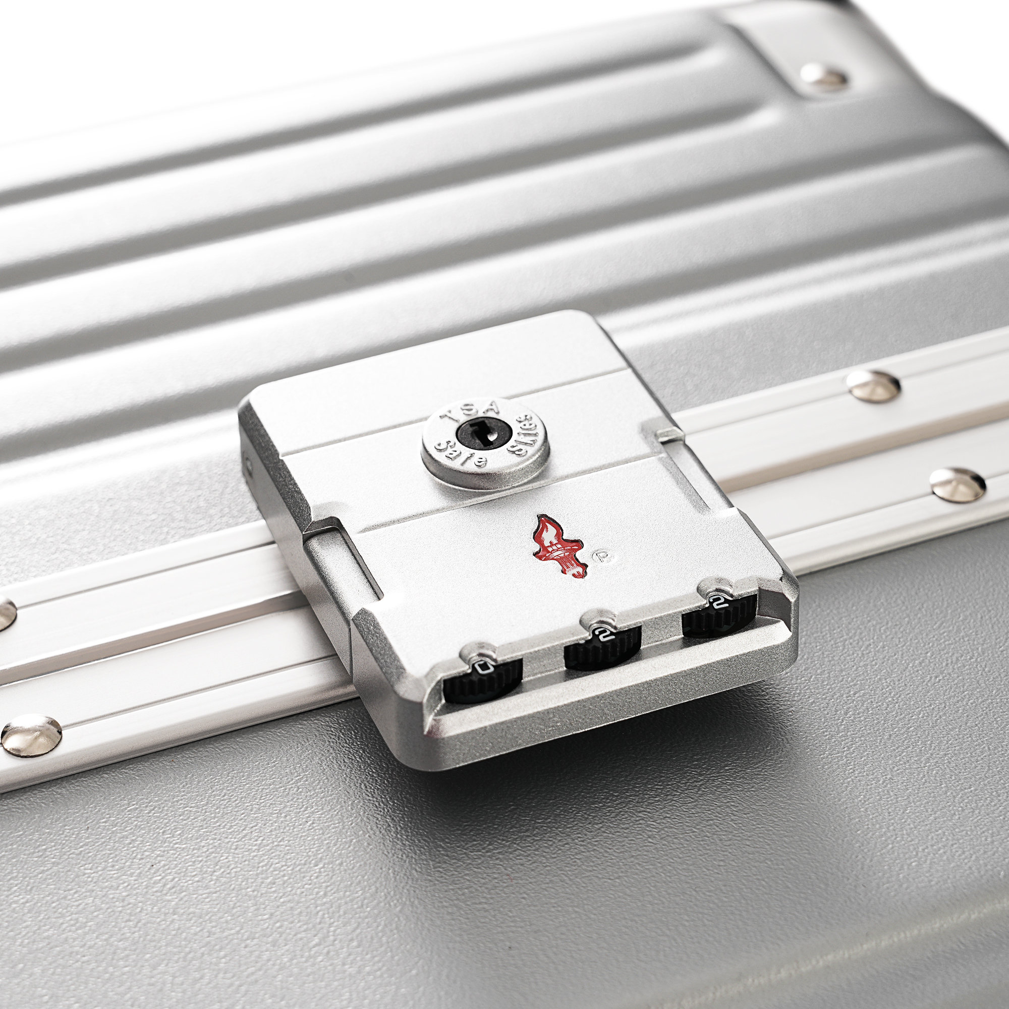 即日発送スーツケース Sサイズ フレームタイプ 機内持ち込み キャリーケース キャリーバッグ アルミ USBポート付き カップホルダー フック式底足 ストッパー付き 軽量 おしゃれ 静音 海外 高級感