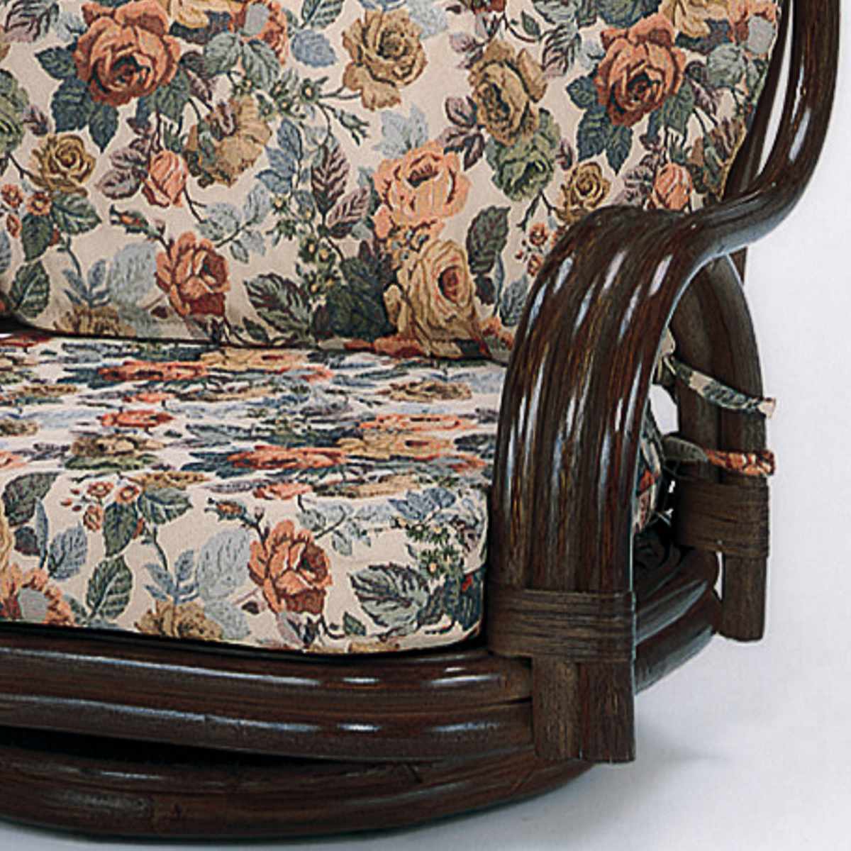 籐 回転座椅子 ラタンチェア 座面高19cm 回転式 背もたれ付き 肘付き 肘掛 イス チェア 座いす アジアン 籐家具 花柄 和モダン ラタン リラックスチェア パーソナルチェア 籐回転椅子