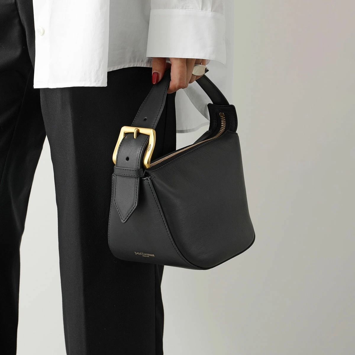 J&M DAVIDSON ジップ クイバー ZIP QUIVER LZPQ-0XX-SCXX NUXX レディース レザー ショルダーバッグ ハンドバッグ 鞄 J&M DAVIDSON ジップ クイバー ZIP QUIVER LZPQ-0XX-SCXX NUXX レディース レザー ショルダーバッグ ハンドバッグ 鞄