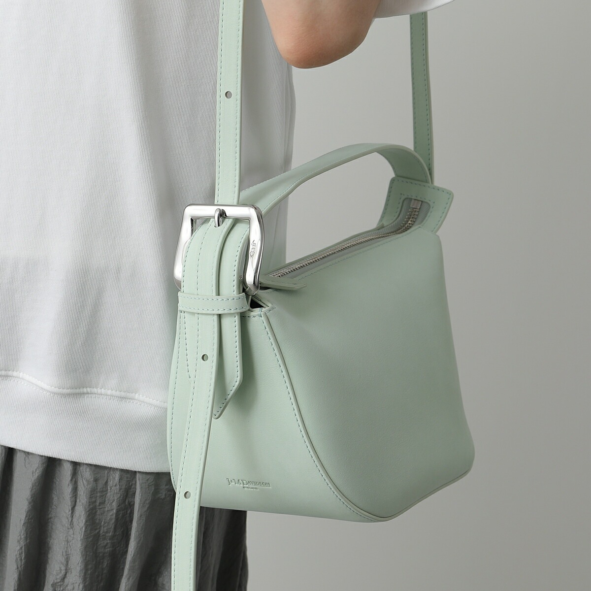 J&M DAVIDSON ジップ クイバー ZIP QUIVER LZPQ-0XX-SCXX NUXX レディース レザー ショルダーバッグ ハンドバッグ 鞄 J&M DAVIDSON ジップ クイバー ZIP QUIVER LZPQ-0XX-SCXX NUXX レディース レザー ショルダーバッグ ハンドバッグ 鞄