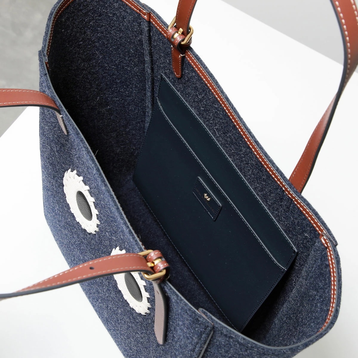 ANYA HINDMARCH アニヤハインドマーチ トートバッグ Tote Small Eyes アイズ 193184 195171 レディース フェルト 鞄 カラー2色