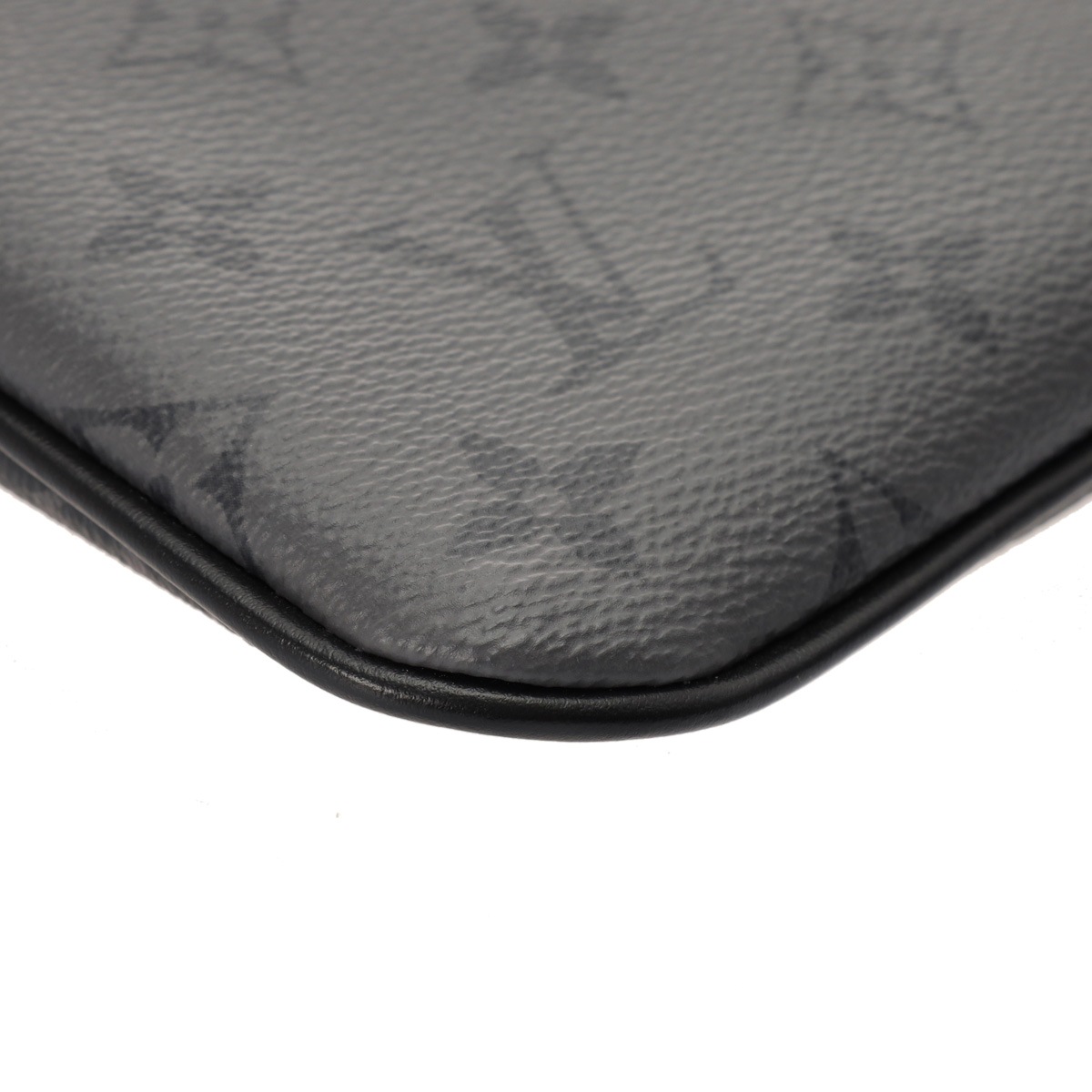 モノグラムエクリプス トリオメッセンジャー用ポーチ 黒/グレー - メンズ レザー ポーチ Aランク 中古 銀蔵 モノグラムエクリプス トリオメッセンジャー用ポーチ 黒/グレー - メンズ レザー ポーチ Aランク 中古 銀蔵