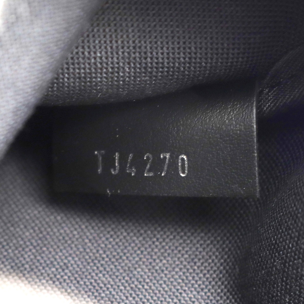 モノグラムエクリプス トリオメッセンジャー用ポーチ 黒/グレー - メンズ レザー ポーチ Aランク 中古 銀蔵 モノグラムエクリプス トリオメッセンジャー用ポーチ 黒/グレー - メンズ レザー ポーチ Aランク 中古 銀蔵