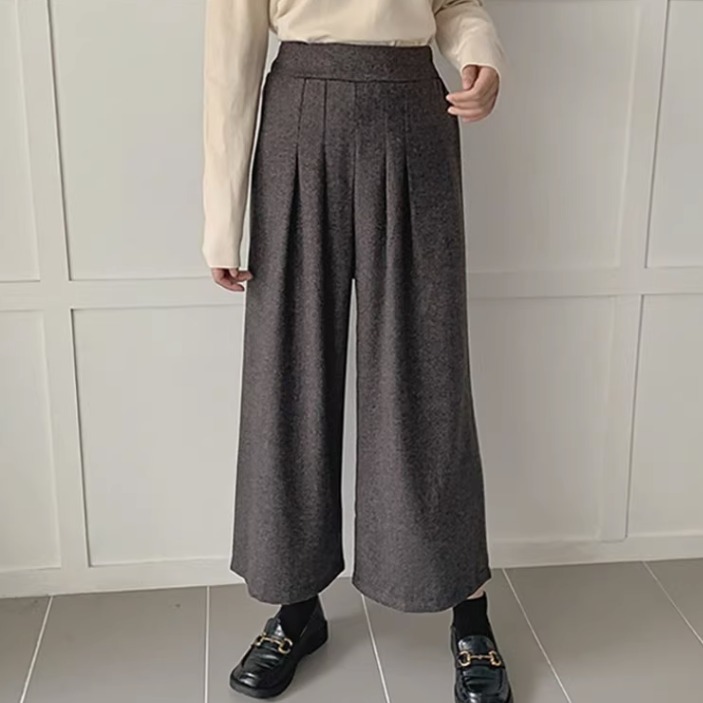 パンツ ボトムス ガウチョパンツ ロングパンツ ワイドパンツ ロング 8分丈 クロップド丈 ワイド セミフレア 裾ワイド ポケット ウエストゴム コンサバ 中厚手 ストレッチ 伸縮性 きれいめ