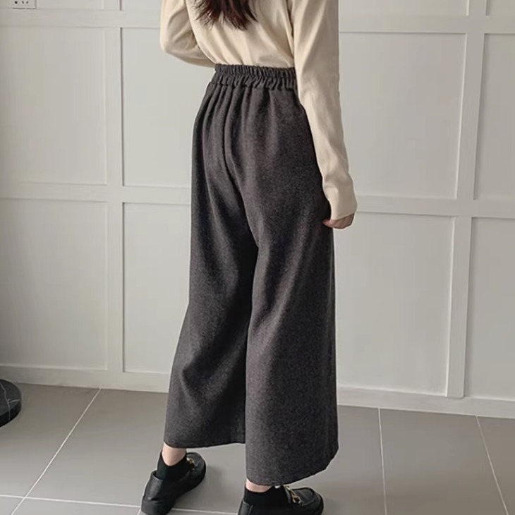 パンツ ボトムス ガウチョパンツ ロングパンツ ワイドパンツ ロング 8分丈 クロップド丈 ワイド セミフレア 裾ワイド ポケット ウエストゴム コンサバ 中厚手 ストレッチ 伸縮性 きれいめ