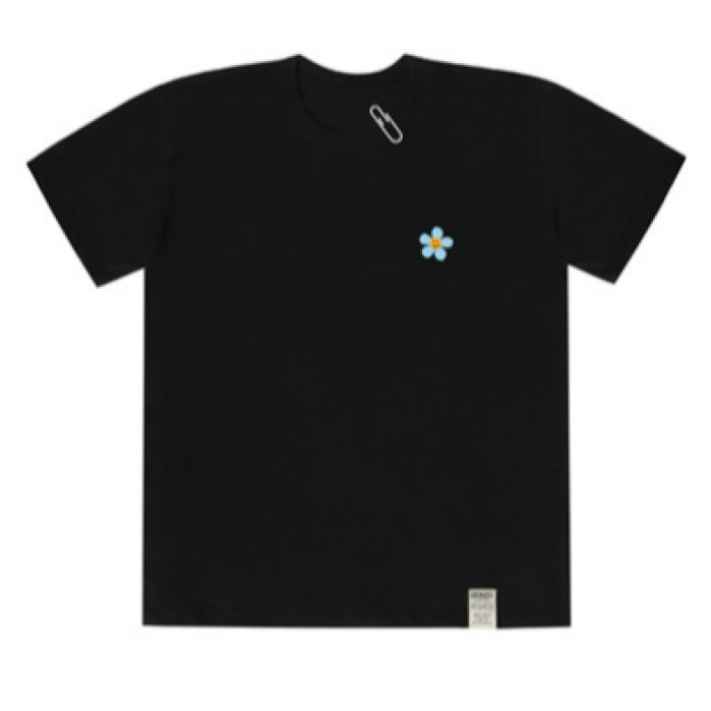 グレイバースカイブルーフラワードットスマイルロゴ半袖Tシャツ 4COLOR