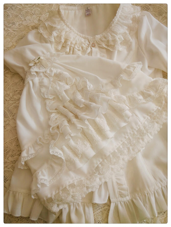 ブラウス レディース ロリータ 長袖 春秋冬 ゴスロリ ゴシック 華麗 レトロ クラシカル 姫袖 ベルスリーブ XS-2XL フリル ホワイト ブラック Lolita デザイン 復古 服 オリジナル ブラウス レディース ロリータ 長袖 春秋冬 ゴスロリ ゴシック 華麗 レトロ クラシカル 姫袖 ベルスリーブ XS-2XL フリル ホワイト ブラック Lolita デザイン 復古 服 オリジナル