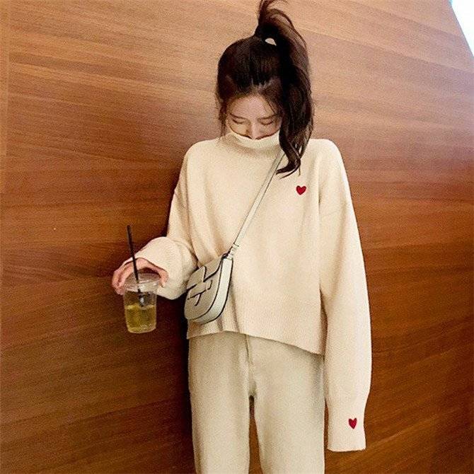 タートルネック ニット セーター ハート 温かい 韓国ファッション 韓国 キュート かわいい デート お出掛け ガーリー キレイ L 通勤 おしゃれ wnt-083