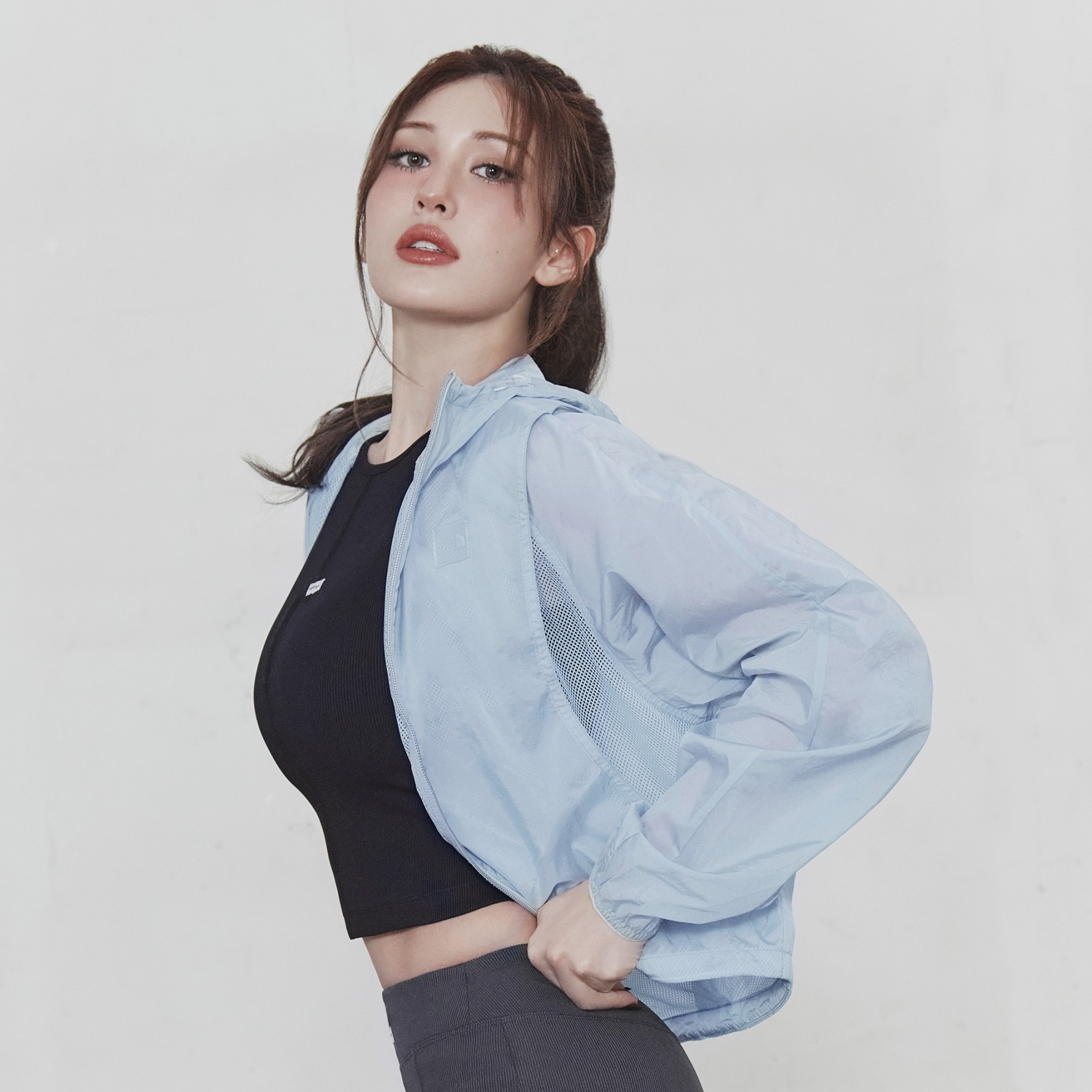 レディース用ウィンドブレーカー 春 ジャンパー 軽量 ジャンパー 季節の変わり目 ジャンパー 人気アイテム レディース用 ジップアップ レディース用ウィンドブレーカー 春 ジャンパー 軽量 ジャンパー 季節の変わり目 ジャンパー 人気アイテム レディース用 ジップアップ