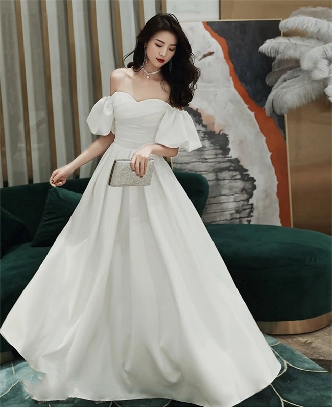 ウェディングドレス Aライン オフショルダー ロングドレス お花嫁ドレス ブライダル 白ドレス パーティードレス 前撮り 礼服 結婚式 海外挙式 ロング丈/ミモレ丈 披露宴 二次会 演奏会 発 ウェディングドレス Aライン オフショルダー ロングドレス お花嫁ドレス ブライダル 白ドレス パーティードレス 前撮り 礼服 結婚式 海外挙式 ロング丈/ミモレ丈 披露宴 二次会 演奏会 発