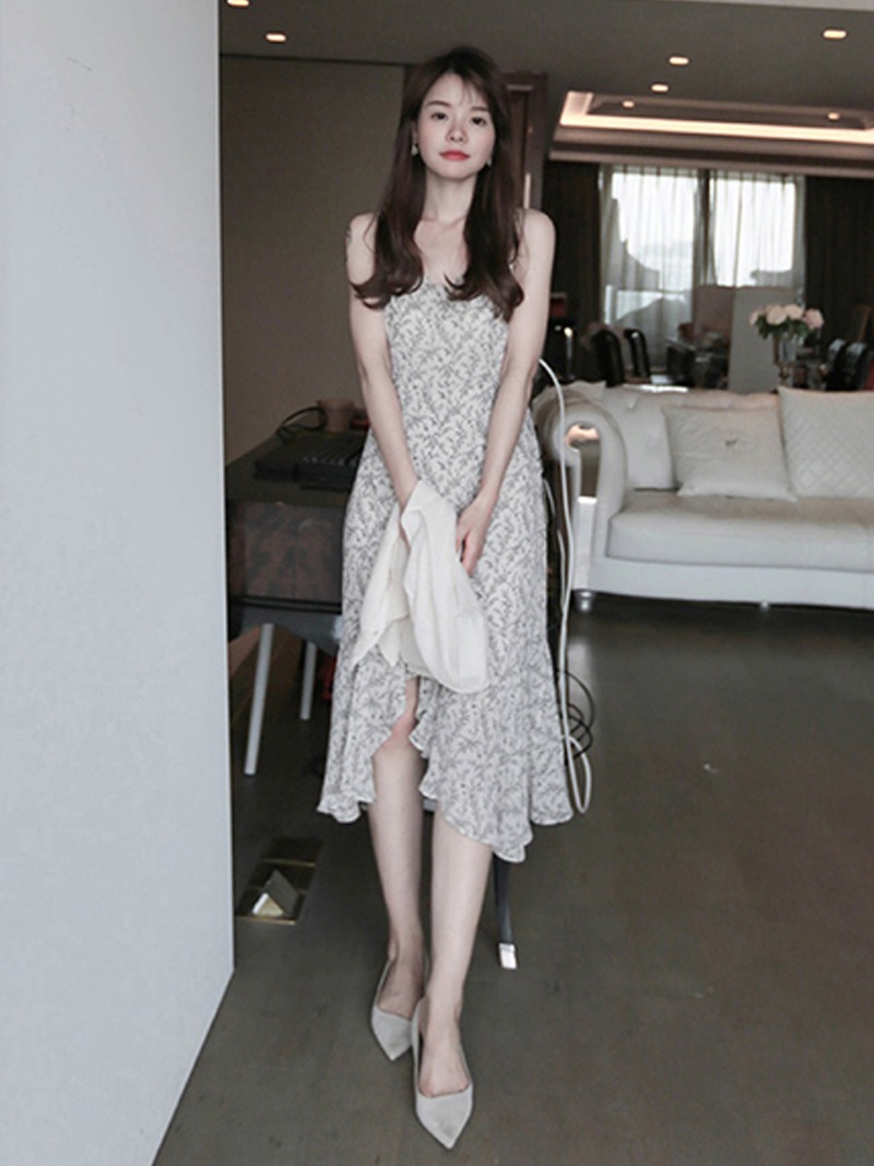 高級感小衆気質砕花サスペンダースカートアンドロメダフランス優しい風シフォンワンピース夏初恋スカート