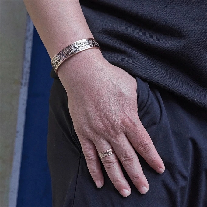 純銅製ジュエリー 純銅磁気ブレスレット エネルギーマグネット付き 磁気ブレスレット ストレス解消 減量 痩身 調節可能 健康エネルギー 高磁石 瞑想 ヨガ 磁気リング 指輪 銅ブレスレット 純銅製ジュエリー 純銅磁気ブレスレット エネルギーマグネット付き 磁気ブレスレット ストレス解消 減量 痩身 調節可能 健康エネルギー 高磁石 瞑想 ヨガ 磁気リング 指輪 銅ブレスレット