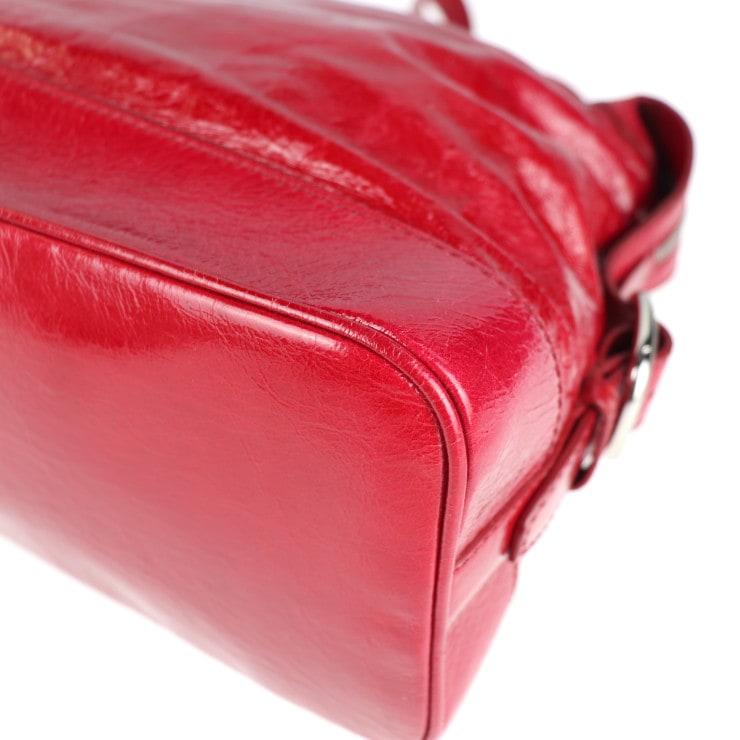 美品 CELINE セリーヌ ハンドバッグ 131703 ショルダーバッグ トリオンフ シワ加工 パテントレザー レッド シルバー金具 トートバッグ エナメル 本物保証 中古