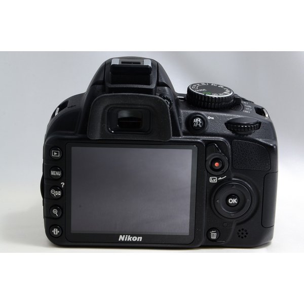 【中古】ニコン Nikon D3100 レンズキット ブラック 美品 一眼レフSDカードストラップ付き