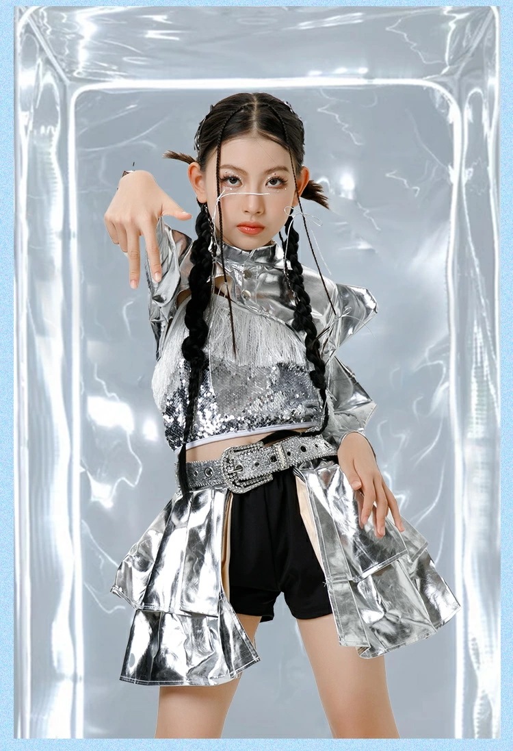ダンス衣装 キッズ 女の子 セットアップ シルバーフリルトップス 光沢 キュロットスカート ファーレッグカバー ベルト付き パンク風 ジュニア 可愛い ヒップホップ ジャズ 発表会 練習着 ステージ衣