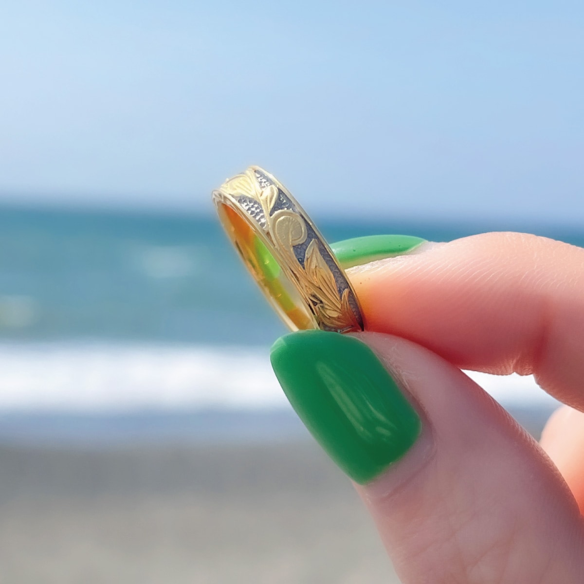 リング レディース メンズ サージカルステンレス製 ハワイアンジュエリー お肌に優しい 低金属アレルギー対応 安心 マイレ スクロール ハワジュ リング幅太め 綺麗 おしゃれ 上品 高級感 繊細な彫刻 リング レディース メンズ サージカルステンレス製 ハワイアンジュエリー お肌に優しい 低金属アレルギー対応 安心 マイレ スクロール ハワジュ リング幅太め 綺麗 おしゃれ 上品 高級感 繊細な彫刻