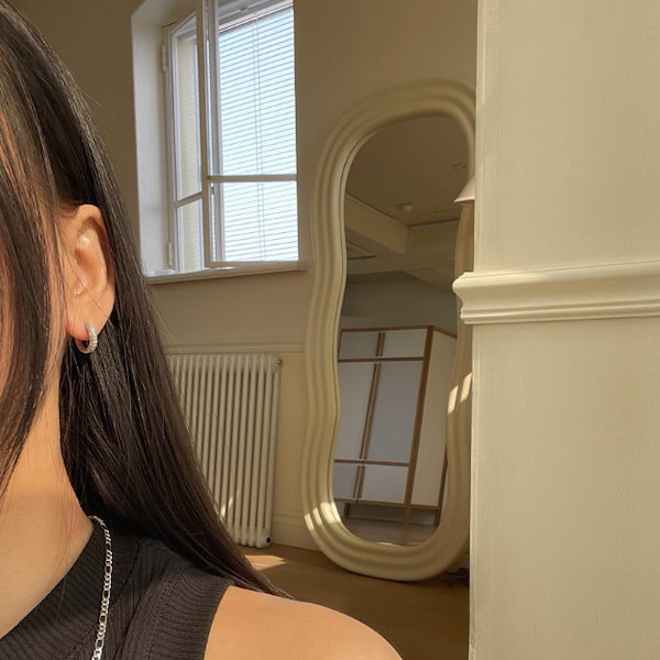 【just LoveR.】Revlon Earrings▲BTS愛用 justLoveR.】Ines Earrings ピアス ☆BTS SUGA着用☆ ユンギ