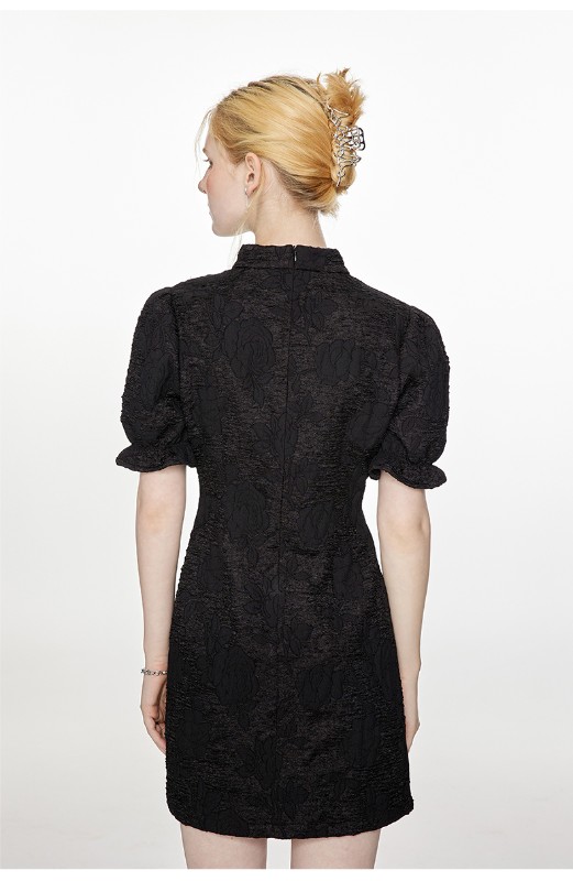 フレンチブラックテクスチャ半袖ドレス女性ニッチデザインパフスリーブスリムウエストチャイナドレス女性 フレンチブラックテクスチャ半袖ドレス女性ニッチデザインパフスリーブスリムウエストチャイナドレス女性