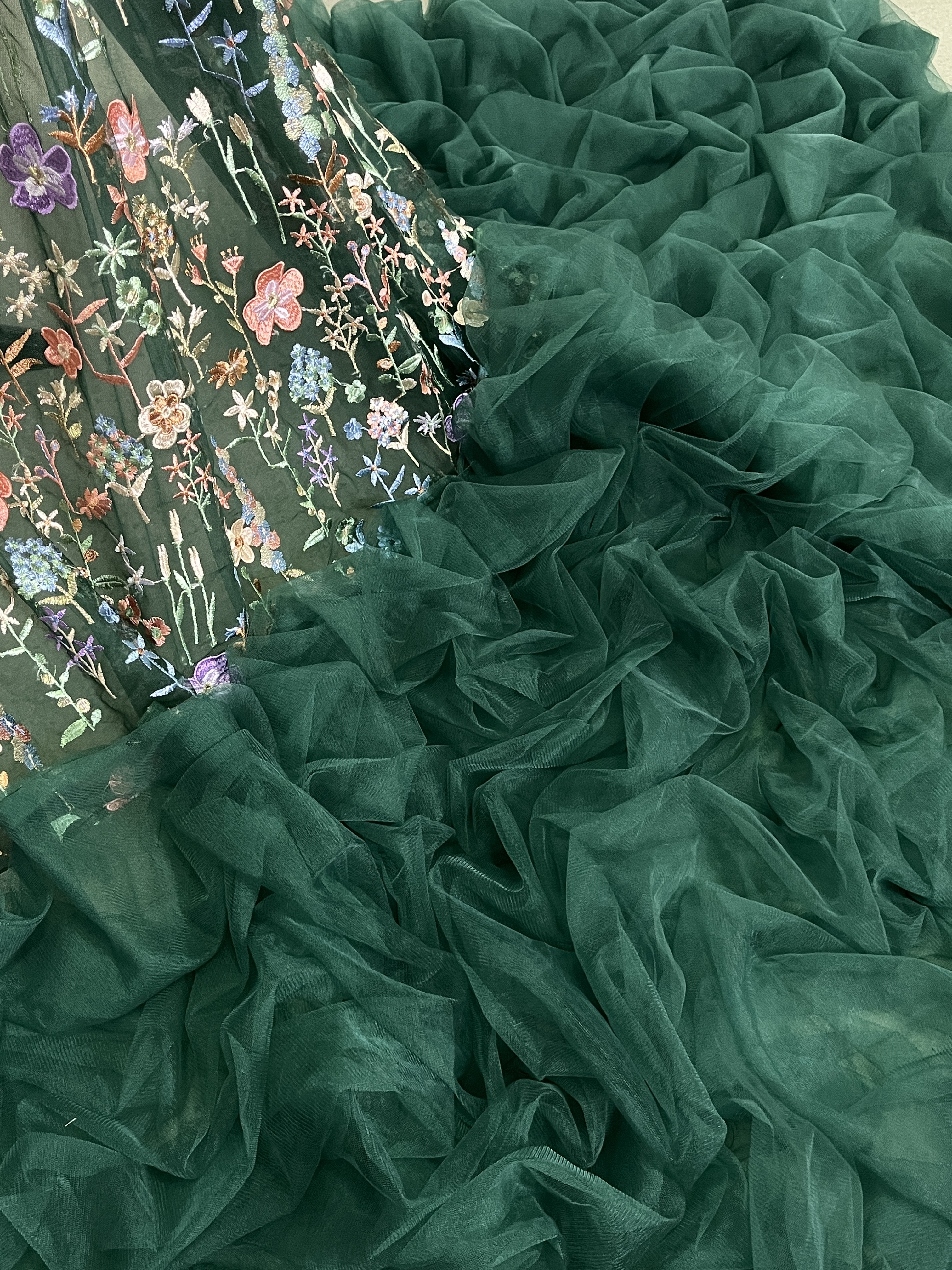 チュール打掛　着物　オーバードレス　花モチーフ羽織　ウエディングドレス　深めな緑 うす衣 花嫁和装 色打掛