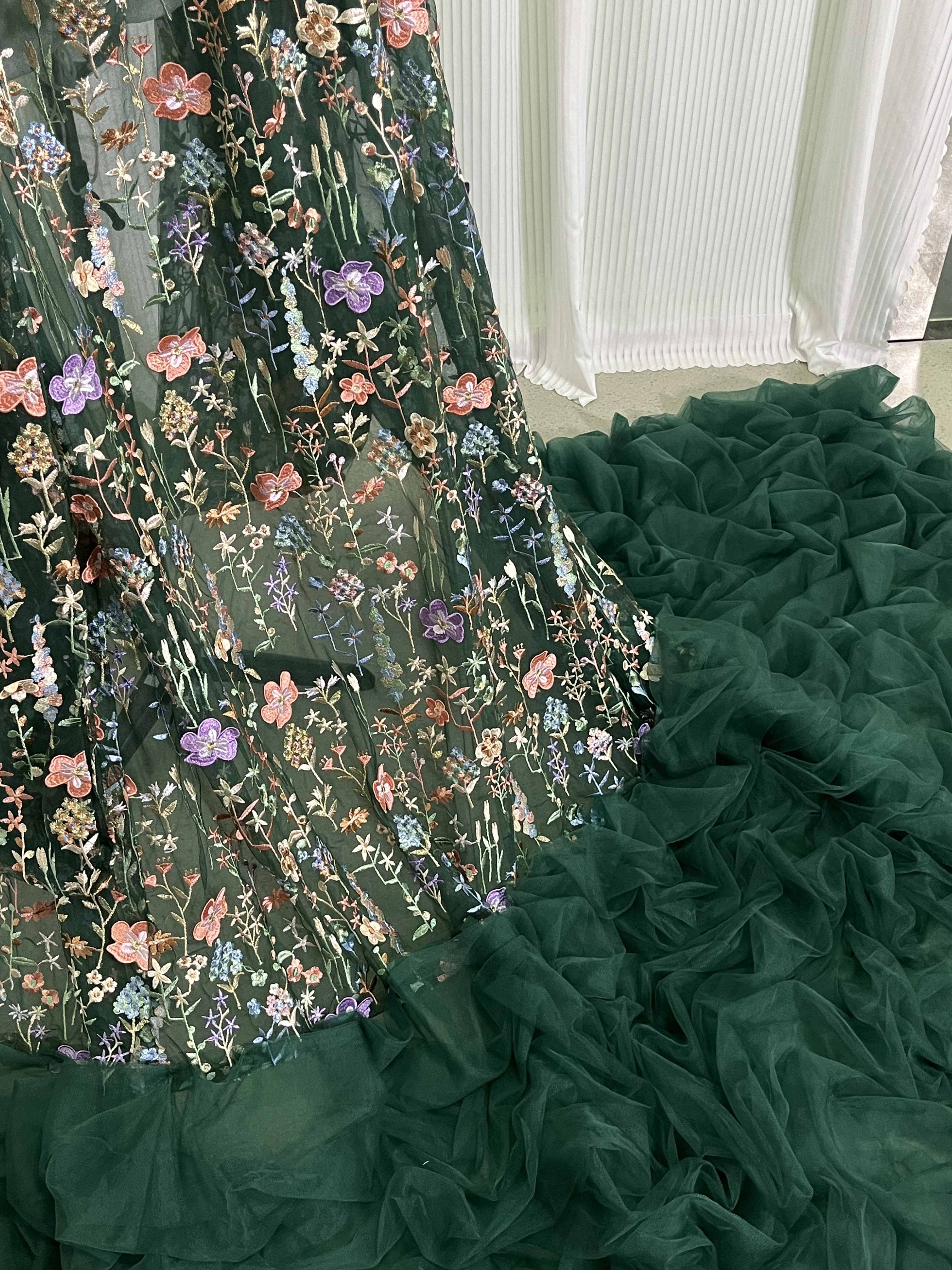 チュール打掛　着物　オーバードレス　花モチーフ羽織　ウエディングドレス　深めな緑 うす衣 花嫁和装 色打掛