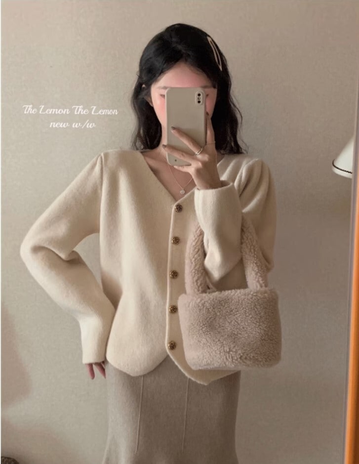 Vネック ニットカーディガン セータージャケット デート 高級 ニッチ カーディガン 長袖 ニット かわいい 大人可愛い きれいめ シンプル カジュアル 大人 上品 おしゃれ お洒落 かっこいい Vネック ニットカーディガン セータージャケット デート 高級 ニッチ カーディガン 長袖 ニット かわいい 大人可愛い きれいめ シンプル カジュアル 大人 上品 おしゃれ お洒落 かっこいい