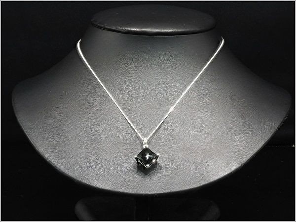 高純度芸能人御用達 大人気デザイン ブラック ダイヤモンド ネックレス ミラーカット1.25ct(超