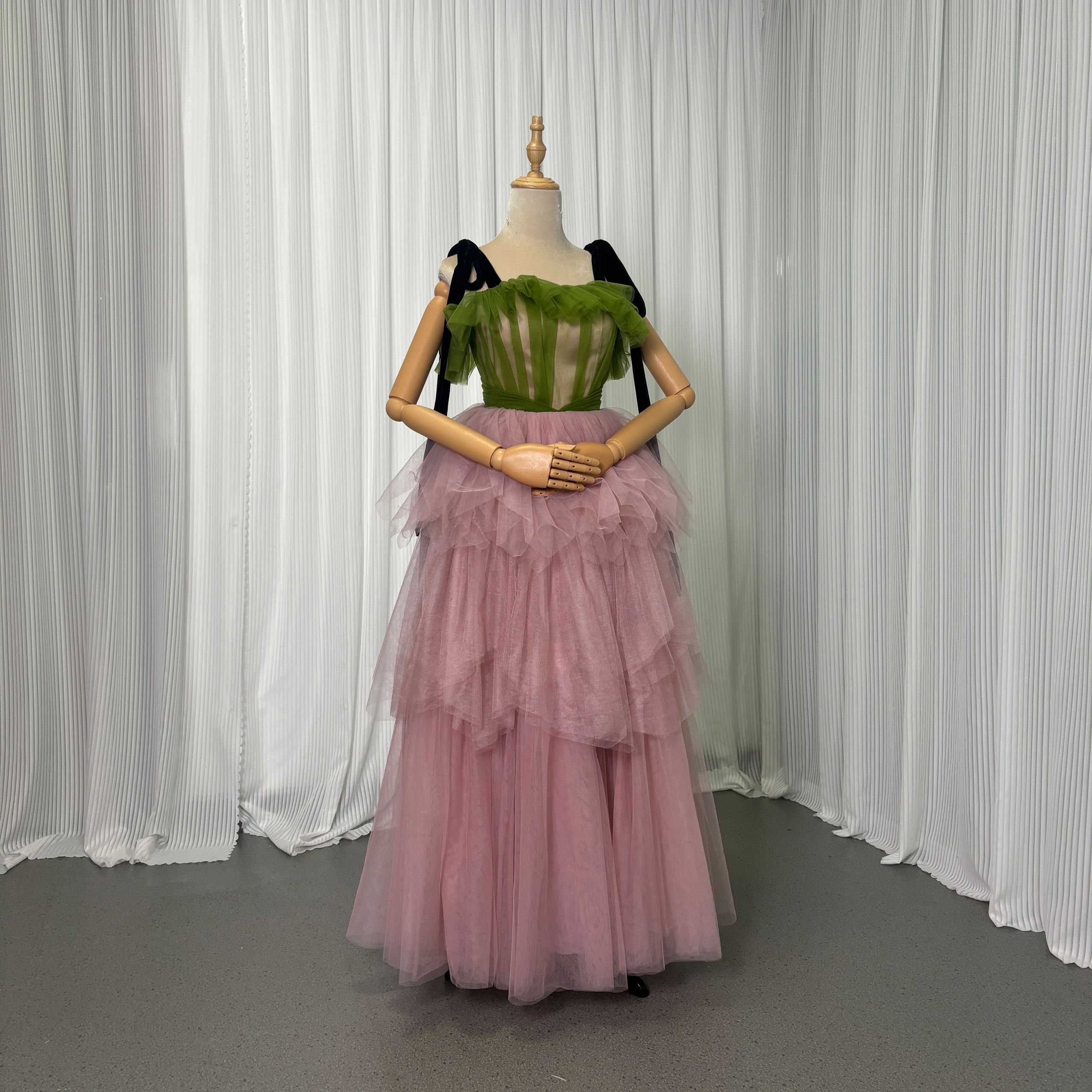 カラードレス グリーン ピンク 高級ベロア キャミソール ロング 編み上げ アシンメトリードレス