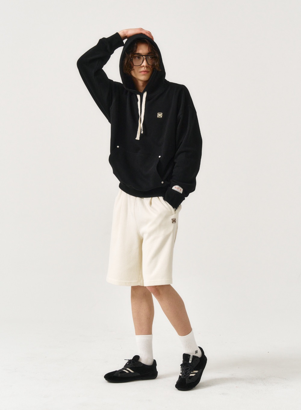 SATUR】 CLASSIC SMALL LOGO RIVER HOODIE : CLASSIC BLACK