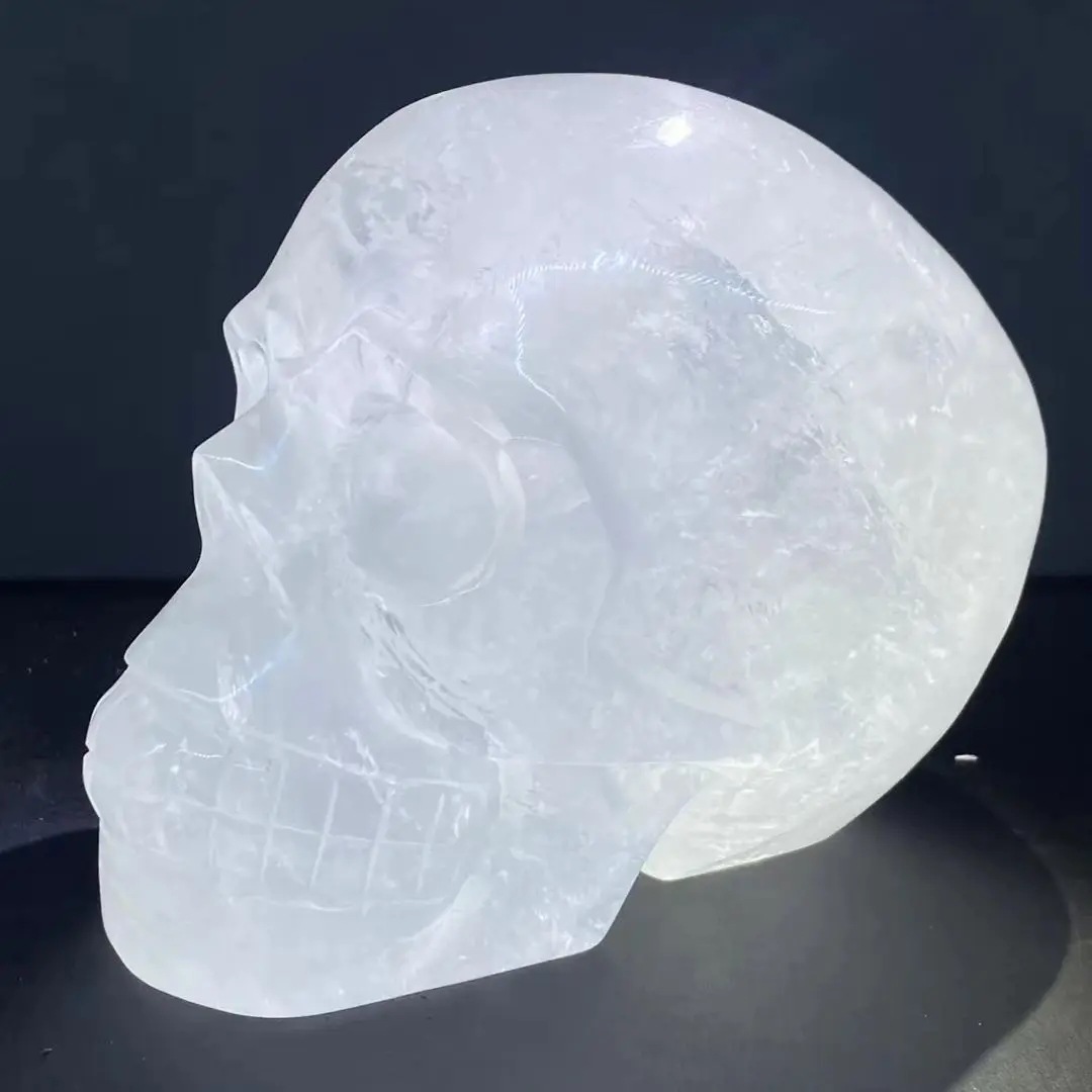 天然クリアクリスタルクォーツスカルの彫刻工芸品クリスタルヘッド像フゲッツストーンヒッチウィッカ癒し芸術アイキクランク