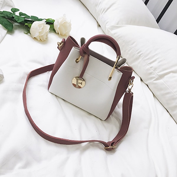 ハンドバッグ レディース ランキング ブランド 革 レザー ブランド おしゃれ 夏 トートバッグ 黒 カジュアル ミニトートバッグ 斜めがけ 軽い 冬 春 トート ショルダーバッグ ミニ ミニショルダ ハンドバッグ レディース ランキング ブランド 革 レザー ブランド おしゃれ 夏 トートバッグ 黒 カジュアル ミニトートバッグ 斜めがけ 軽い 冬 春 トート ショルダーバッグ ミニ ミニショルダ