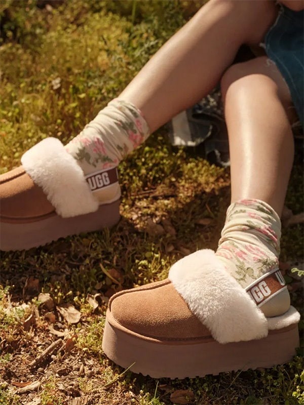 UGG Funkette ベージュ 厚底スリッポン UGG Funkette ベージュ 厚底スリッポン