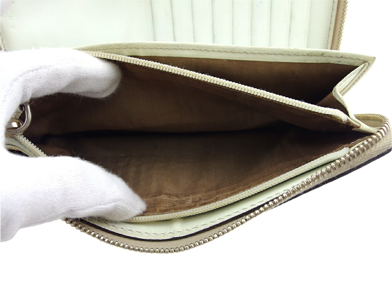 長財布 ラウンドファスナー 財布 マカダム レディース メンズ ベージュ ホワイト 白 ゴールド 中古