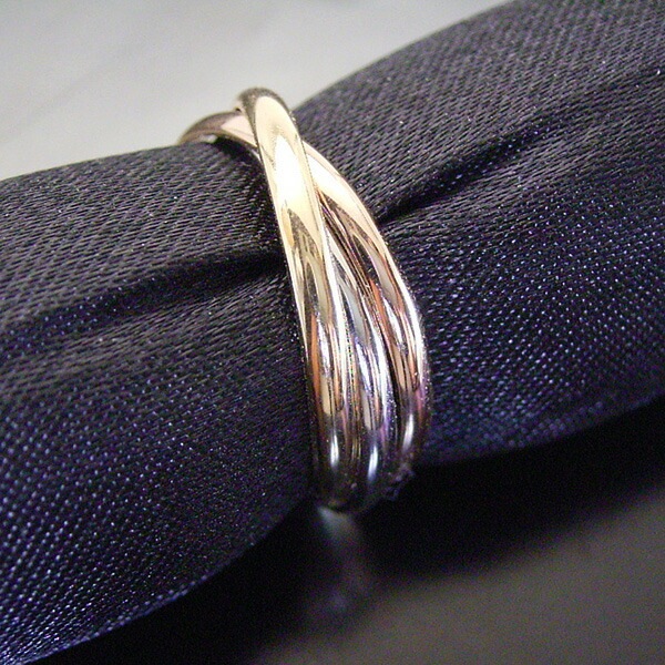 トリニティ リング 三連リング 指輪 プラチナ900 K18 ピンクゴールド K18 ゴールド 地金 18金 品番MA-050 2営業日前後の発送予定 トリニティ リング 三連リング 指輪 プラチナ900 K18 ピンクゴールド K18 ゴールド 地金 18金 品番MA-050 2営業日前後の発送予定