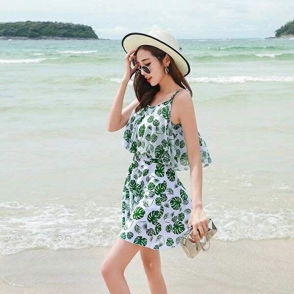 【スマホ防水ケース贈り物】水着 服みたいな ワンピース水着 オフショルダービキニ 肩見せ 体型カバー 露出控え レディース 着痩せ 袖付き ママ オトナ女子 ミセス フレア ショートパンツ 大きいサイ