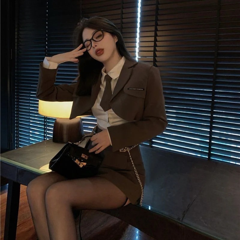 制服スーツワンピース学院風のしい気品スーツジャケットサテンシャツバッグヒップスカートスーツ女性脚魅せミニスカート涼しく楽ちんセットアップブレザーコスプレ女子高生 制服スーツワンピース学院風のしい気品スーツジャケットサテンシャツバッグヒップスカートスーツ女性脚魅せミニスカート涼しく楽ちんセットアップブレザーコスプレ女子高生